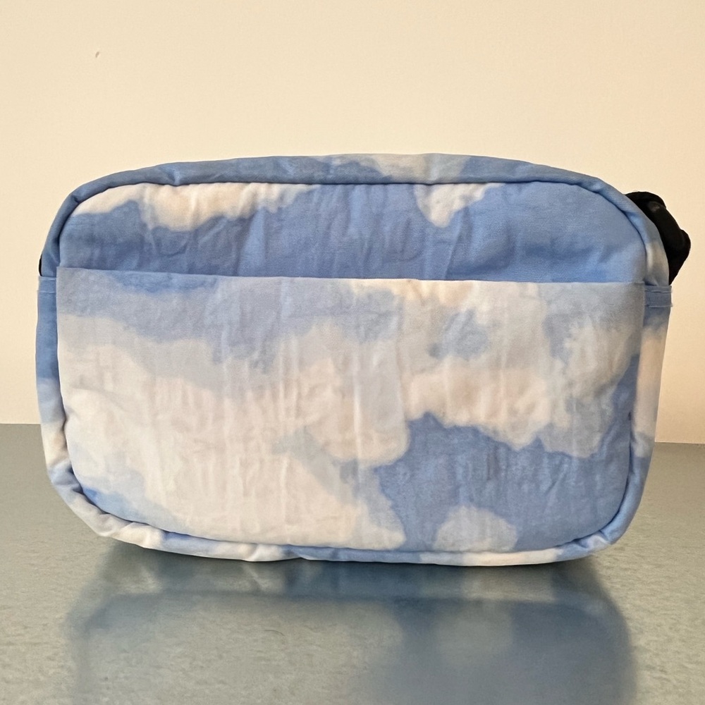Baggu Camera Crossbody Bag in Clouds
